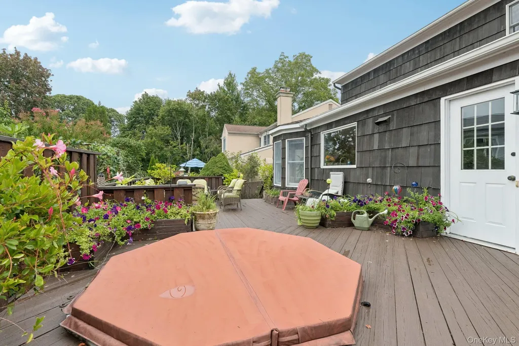 9 4th Place Syosset NY 11791