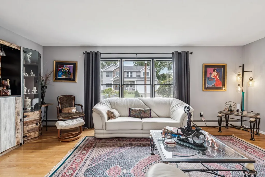 9 4th Place Syosset NY 11791