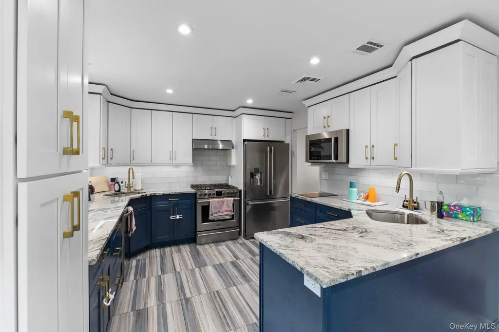 1 Phillips Drive Airmont NY 10901