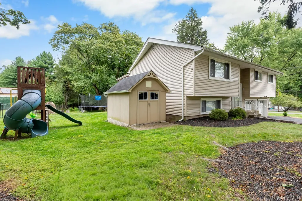 1 Phillips Drive Airmont NY 10901