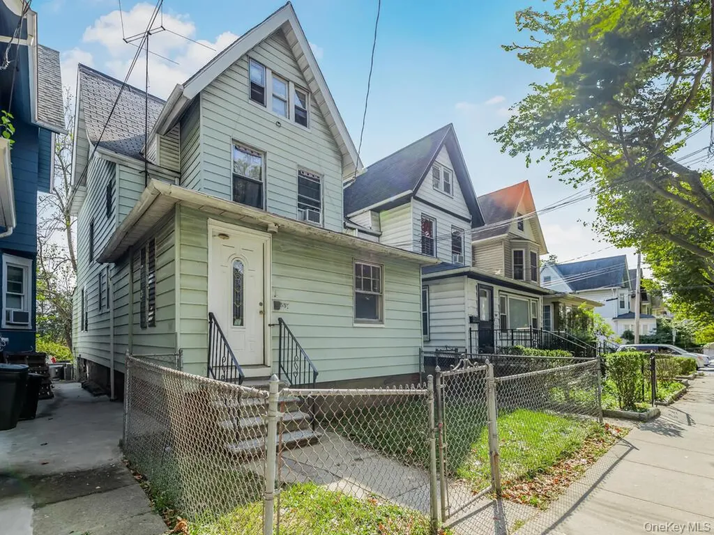 557 S 5th Avenue Mount Vernon NY 10550