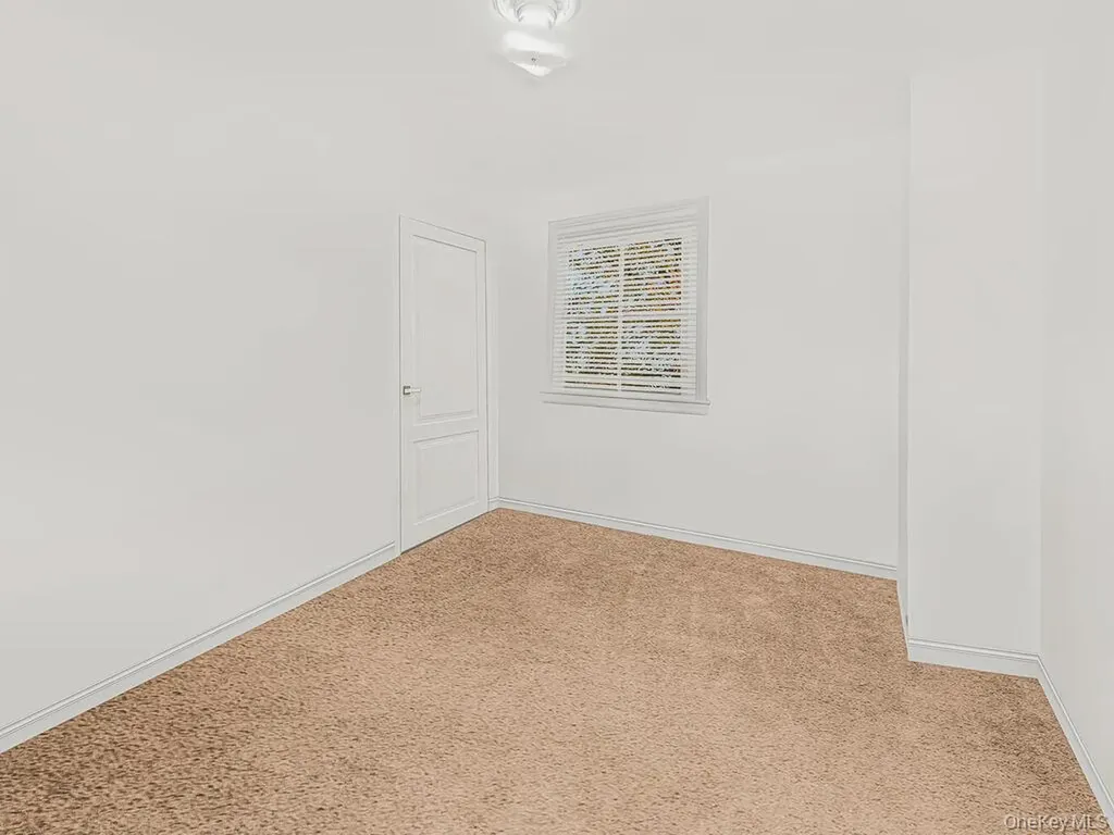 557 S 5th Avenue Mount Vernon NY 10550