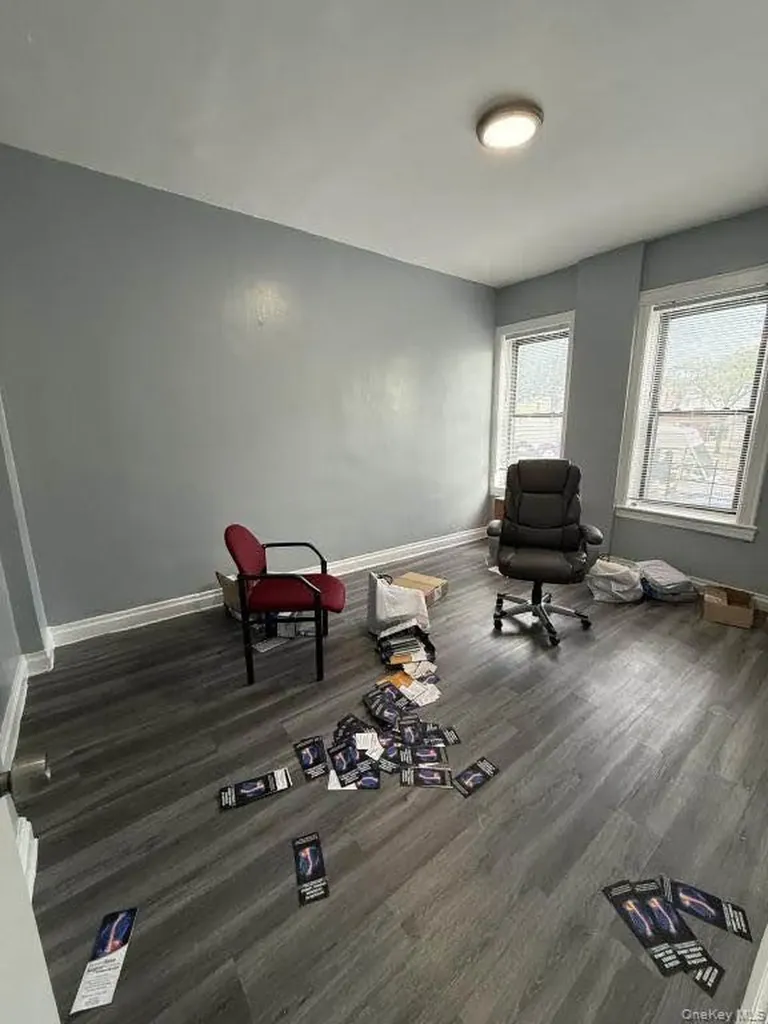 91-47 88 Road Woodhaven NY 11421