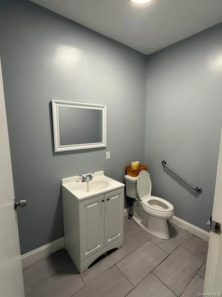 91-47 88 Road Woodhaven NY 11421