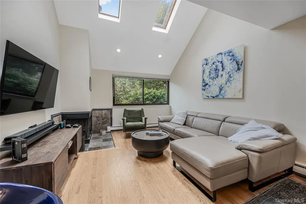 2 Tree Top Lane Dobbs Ferry NY 10522