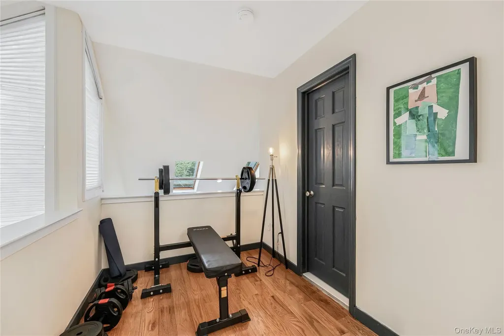 2 Tree Top Lane Dobbs Ferry NY 10522