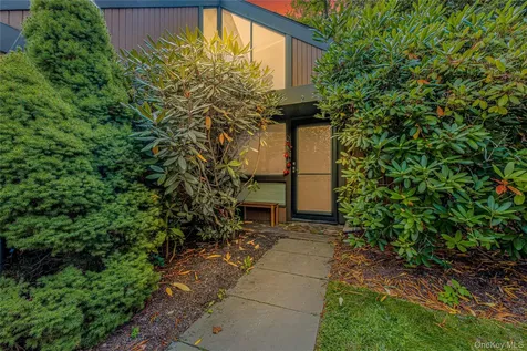 2 Tree Top Lane Dobbs Ferry NY 10522