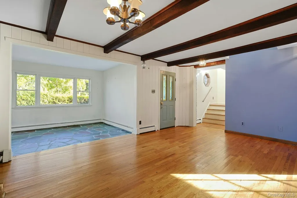 8 Ayers Road Tomkins Cove NY 10986