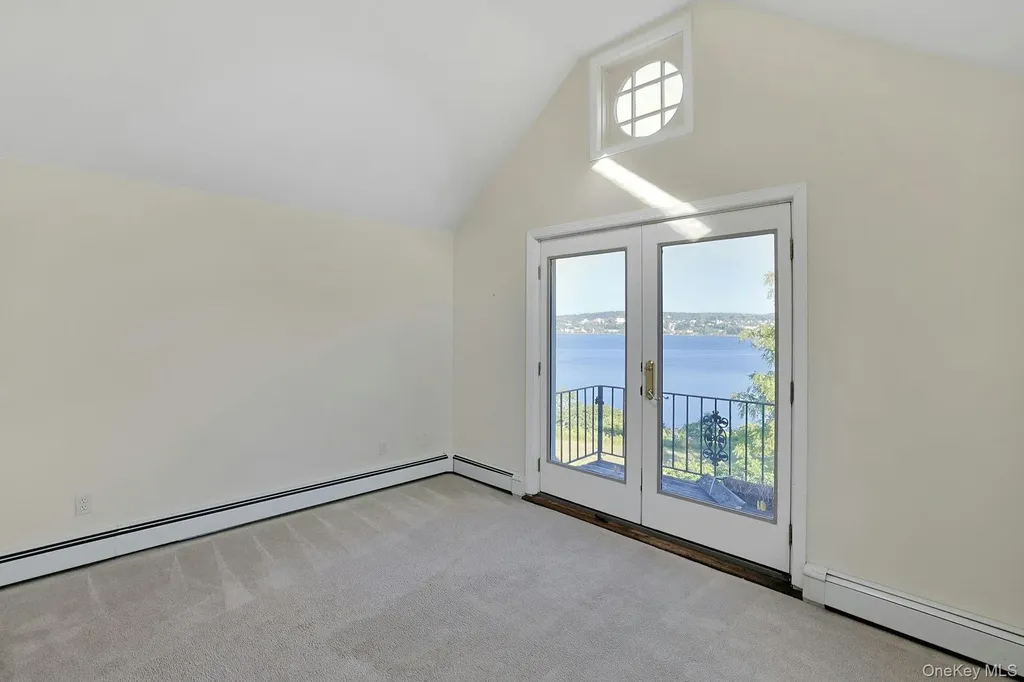 8 Ayers Road Tomkins Cove NY 10986
