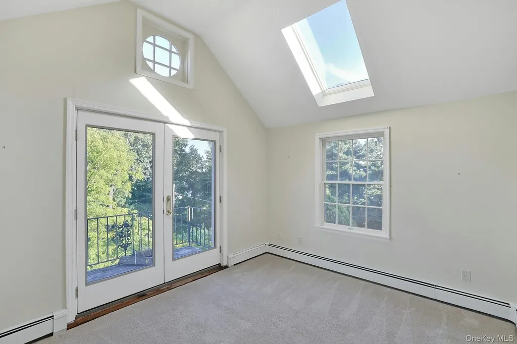 8 Ayers Road Tomkins Cove NY 10986