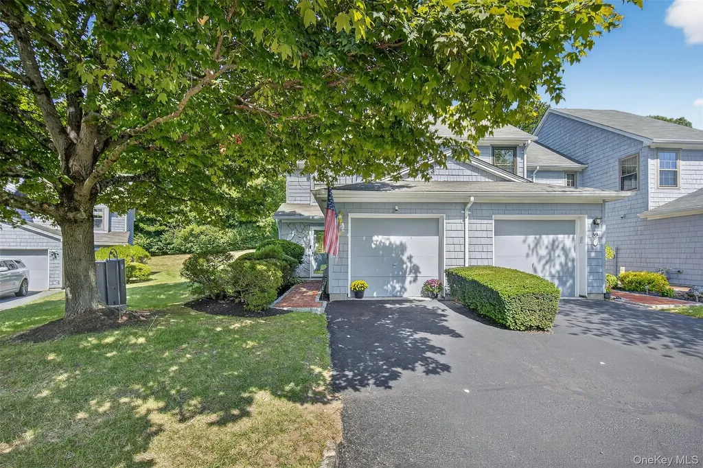 97 Jonathan Drive Mahopac NY 10541