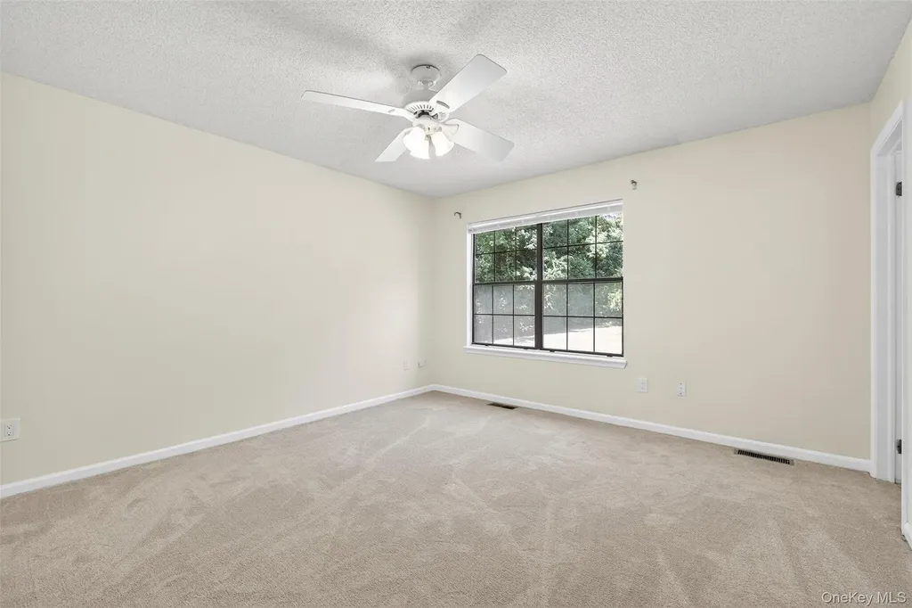 97 Jonathan Drive Mahopac NY 10541