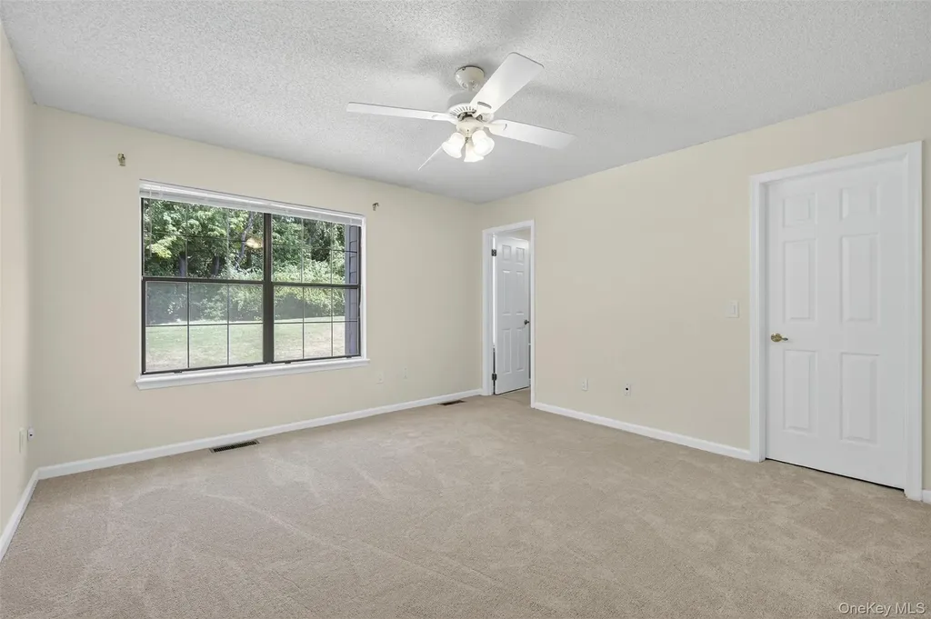 97 Jonathan Drive Mahopac NY 10541