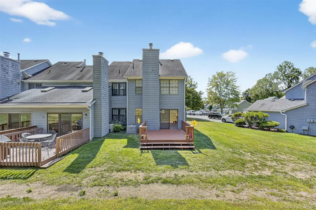 97 Jonathan Drive Mahopac NY 10541