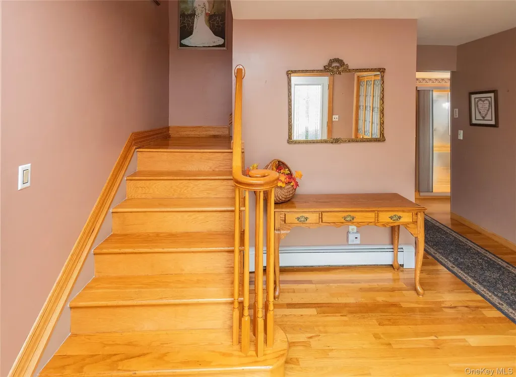 22 The Drive Westtown NY 10998
