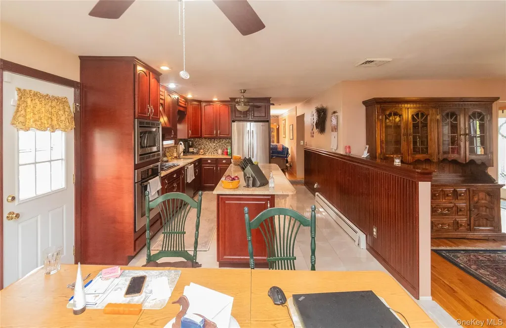22 The Drive Westtown NY 10998