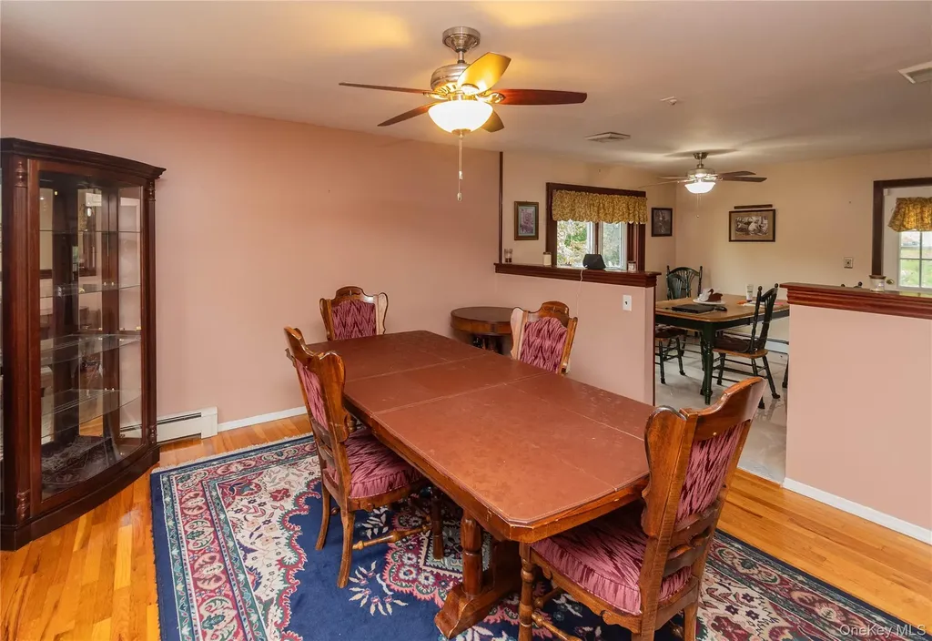 22 The Drive Westtown NY 10998