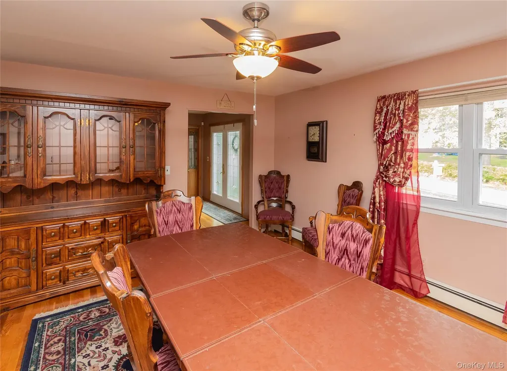 22 The Drive Westtown NY 10998