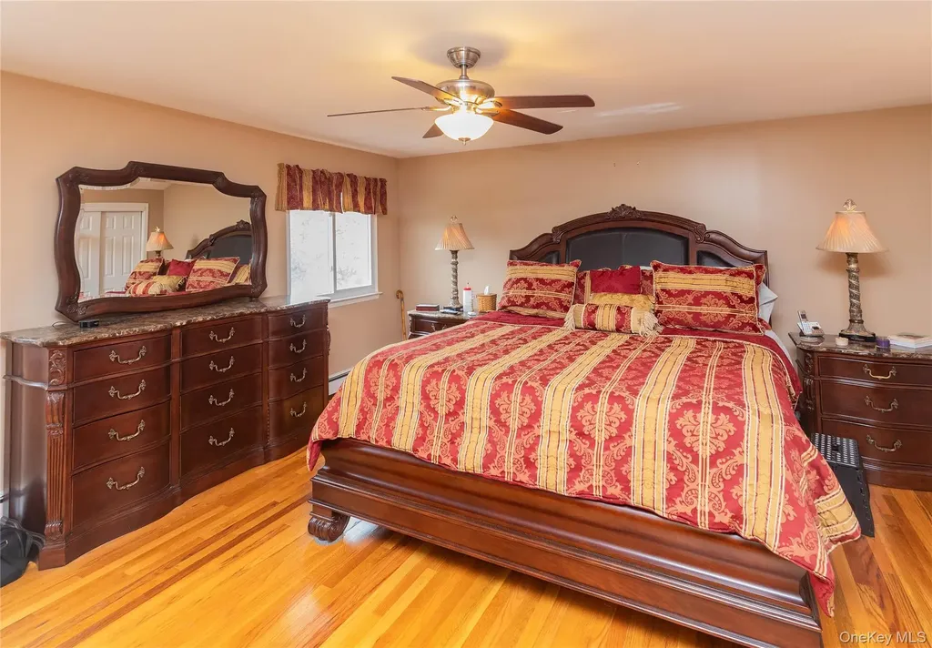 22 The Drive Westtown NY 10998