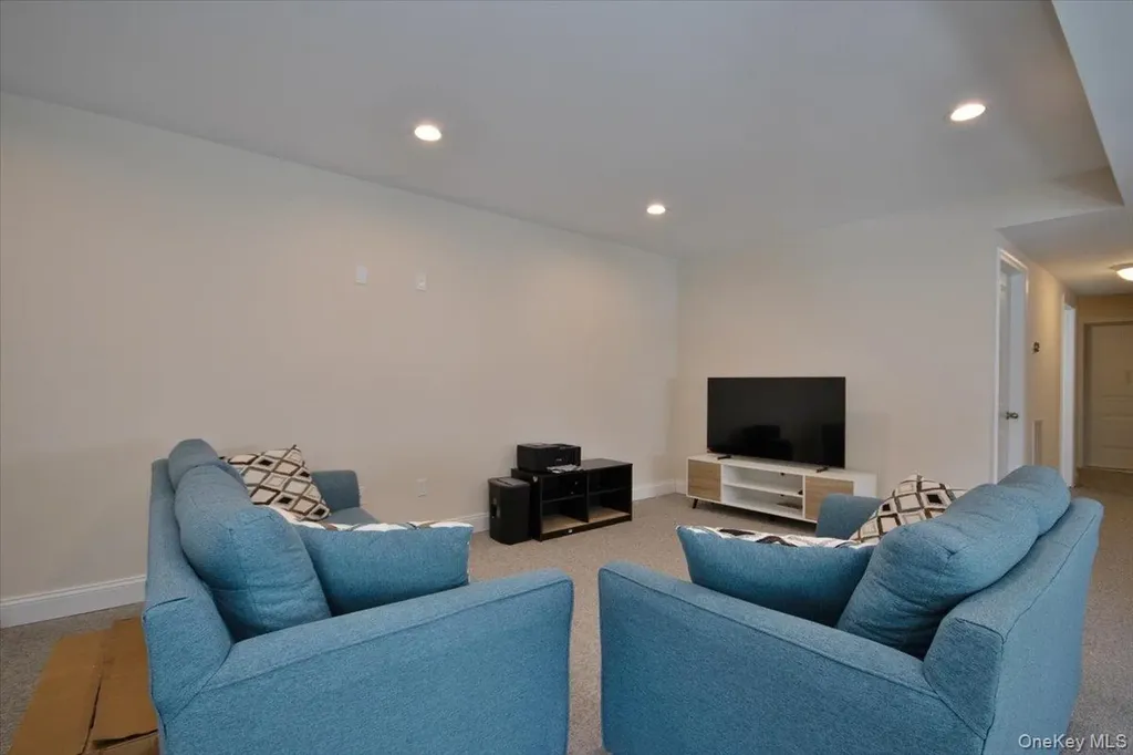 19 Emerson Terrace Highland NY 12528