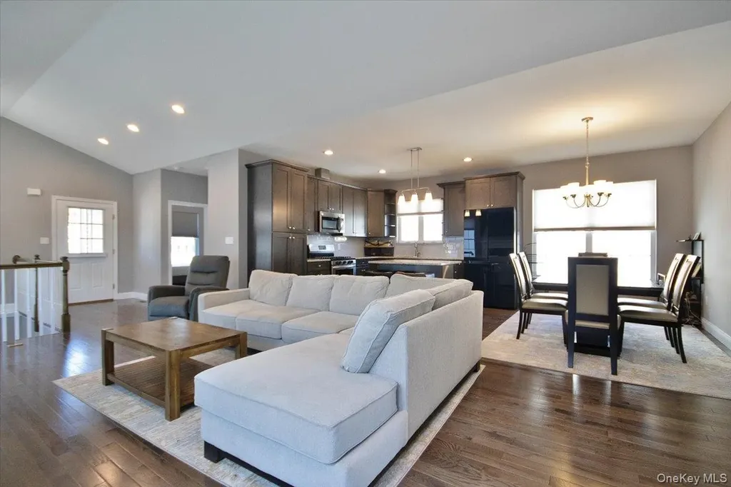 19 Emerson Terrace Highland NY 12528