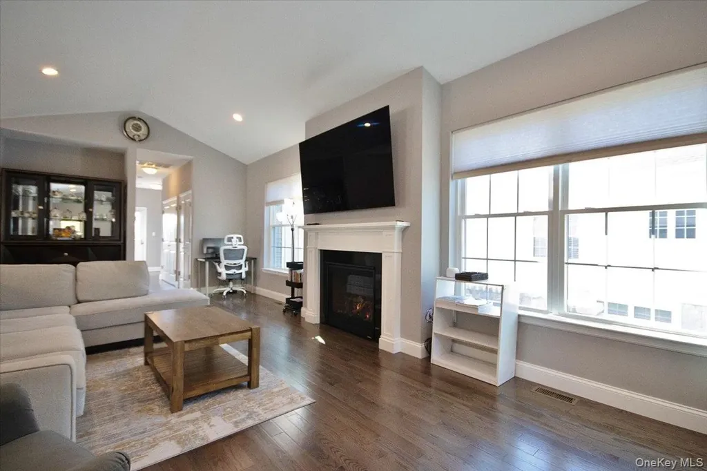19 Emerson Terrace Highland NY 12528