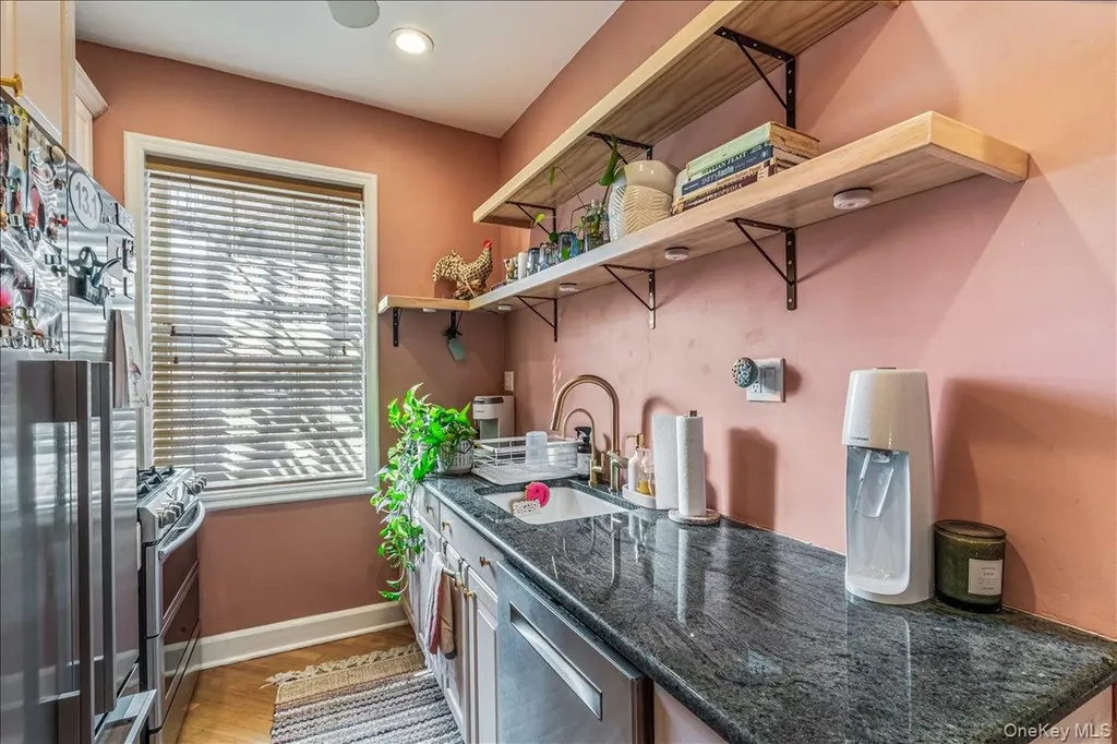38-30 Douglaston Parkway Douglaston NY 11363