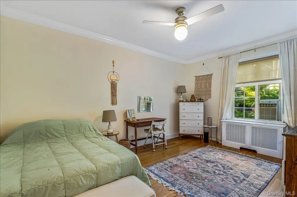 38-30 Douglaston Parkway Douglaston NY 11363