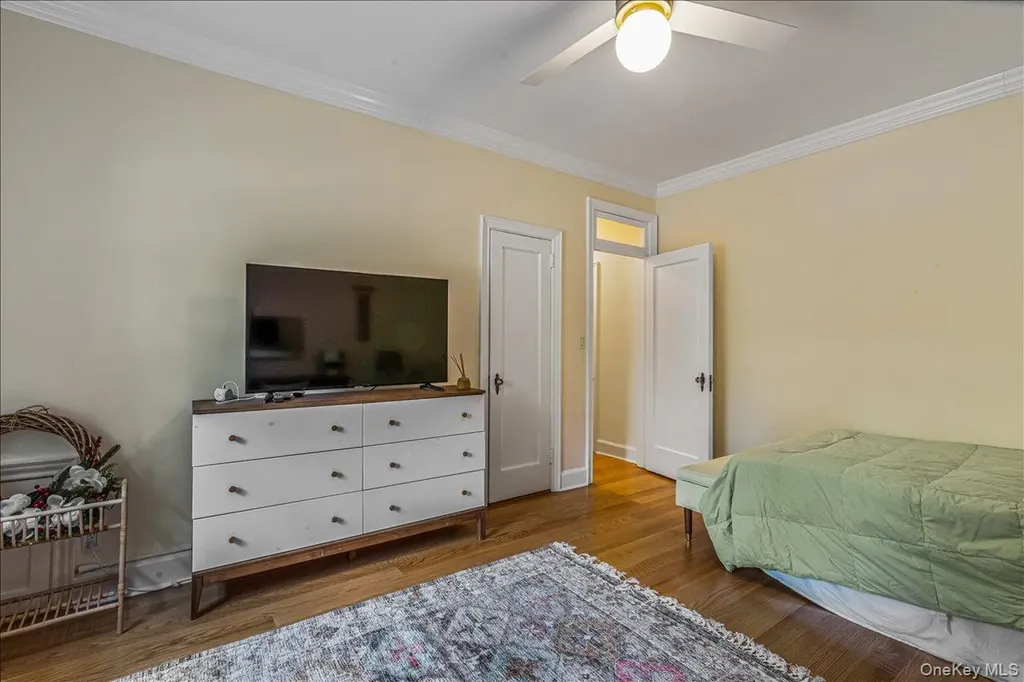 38-30 Douglaston Parkway Douglaston NY 11363