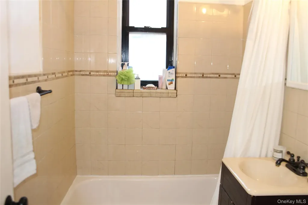 4315 Webster Avenue Bronx NY 10470