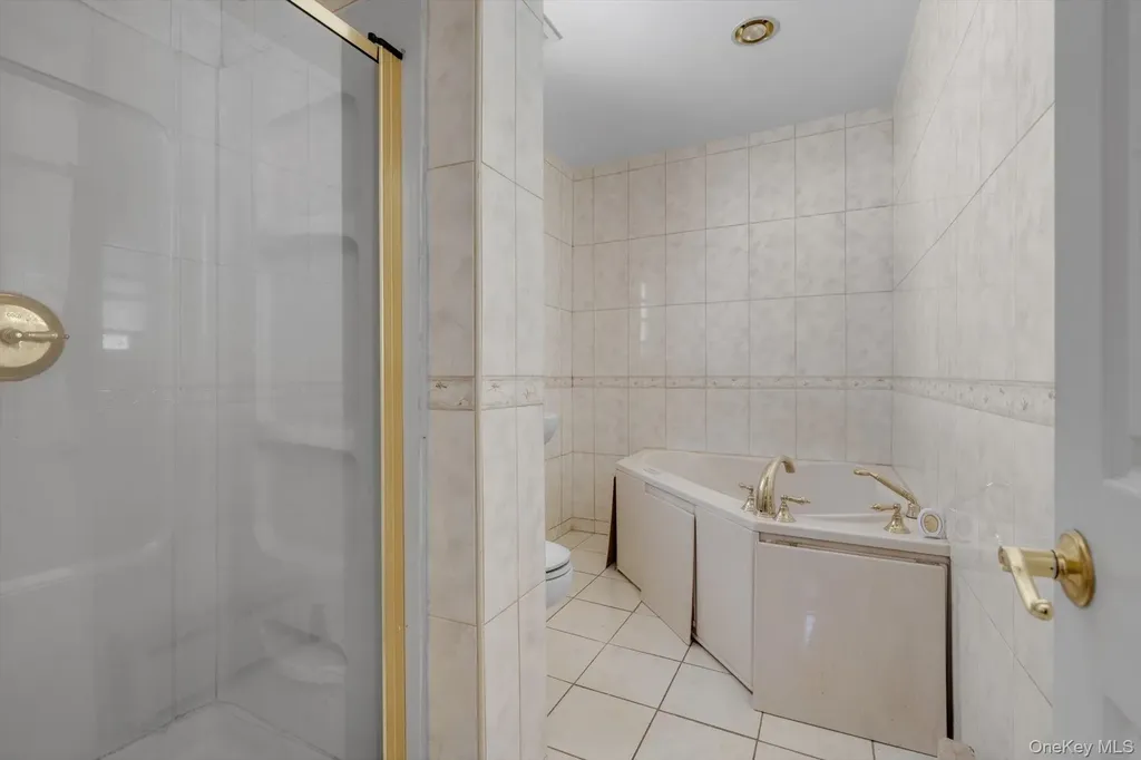 4547 166th Street Flushing NY 11358