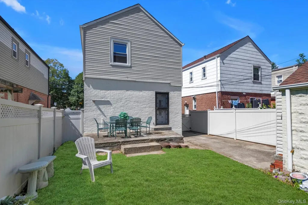 4547 166th Street Flushing NY 11358
