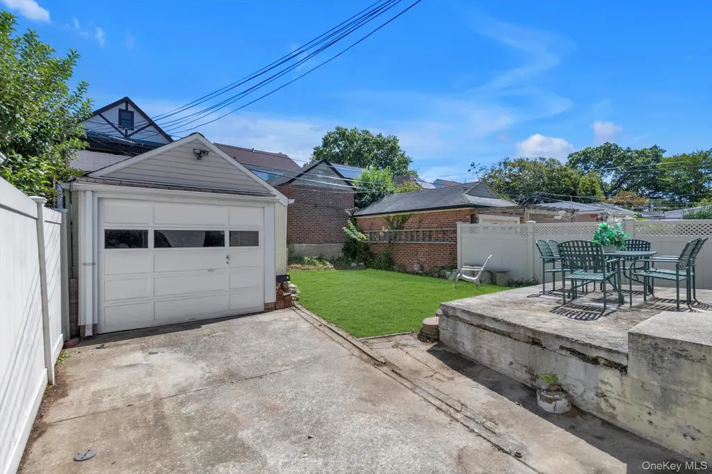 4547 166th Street Flushing NY 11358