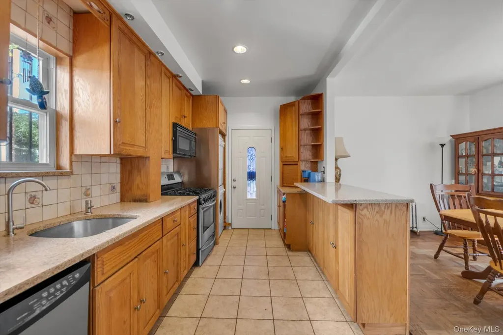 4547 166th Street Flushing NY 11358