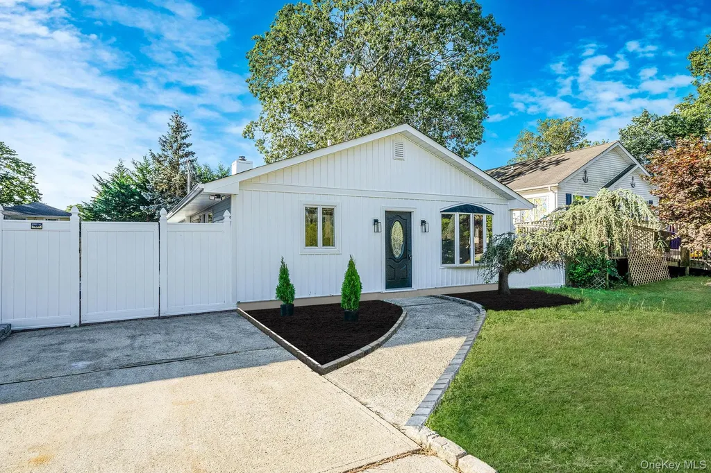 70 Spar Drive Mastic Beach NY 11951