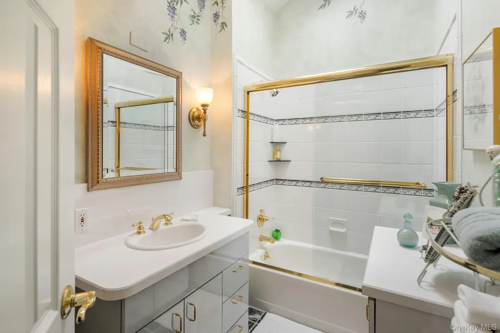 283 Horseshoe Circle Ossining NY 10562