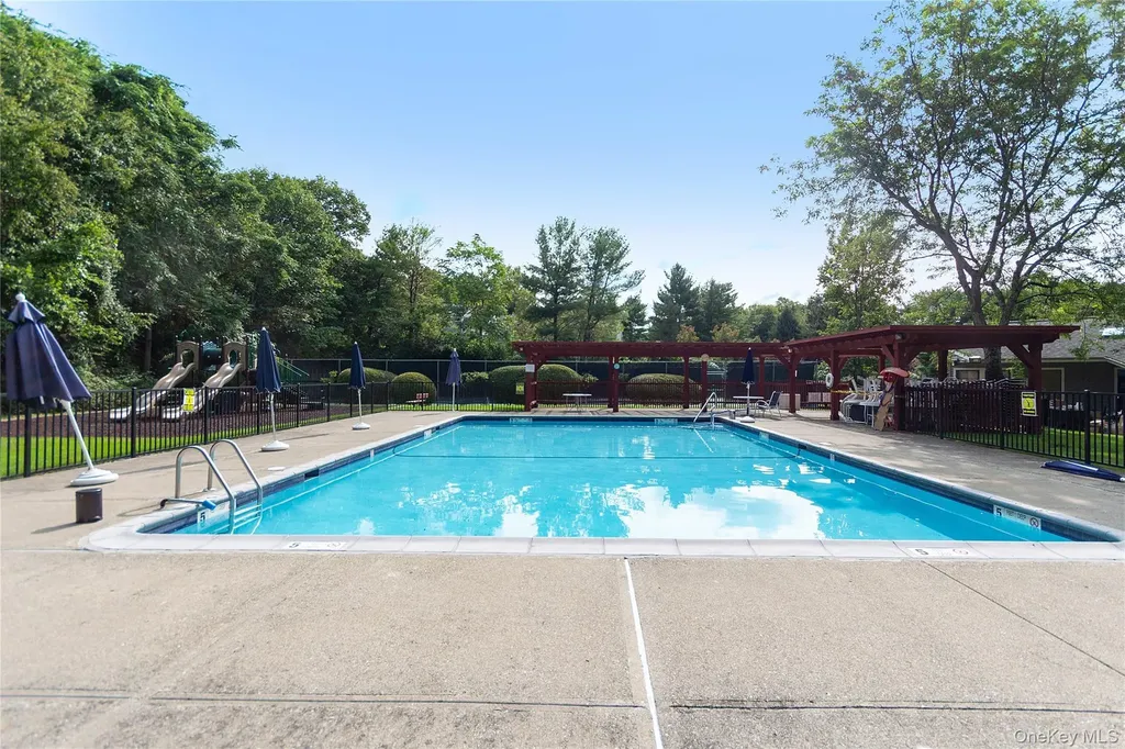 283 Horseshoe Circle Ossining NY 10562
