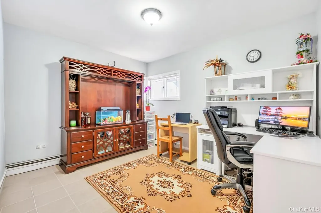 46 Hardy Lane Westbury NY 11590