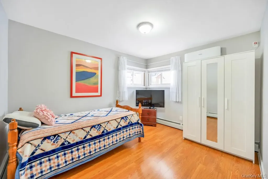 46 Hardy Lane Westbury NY 11590