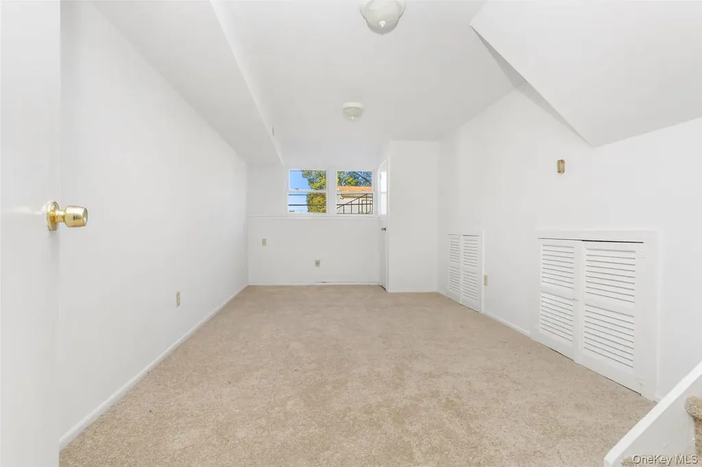 270 Pembrook Drive Yonkers NY 10710