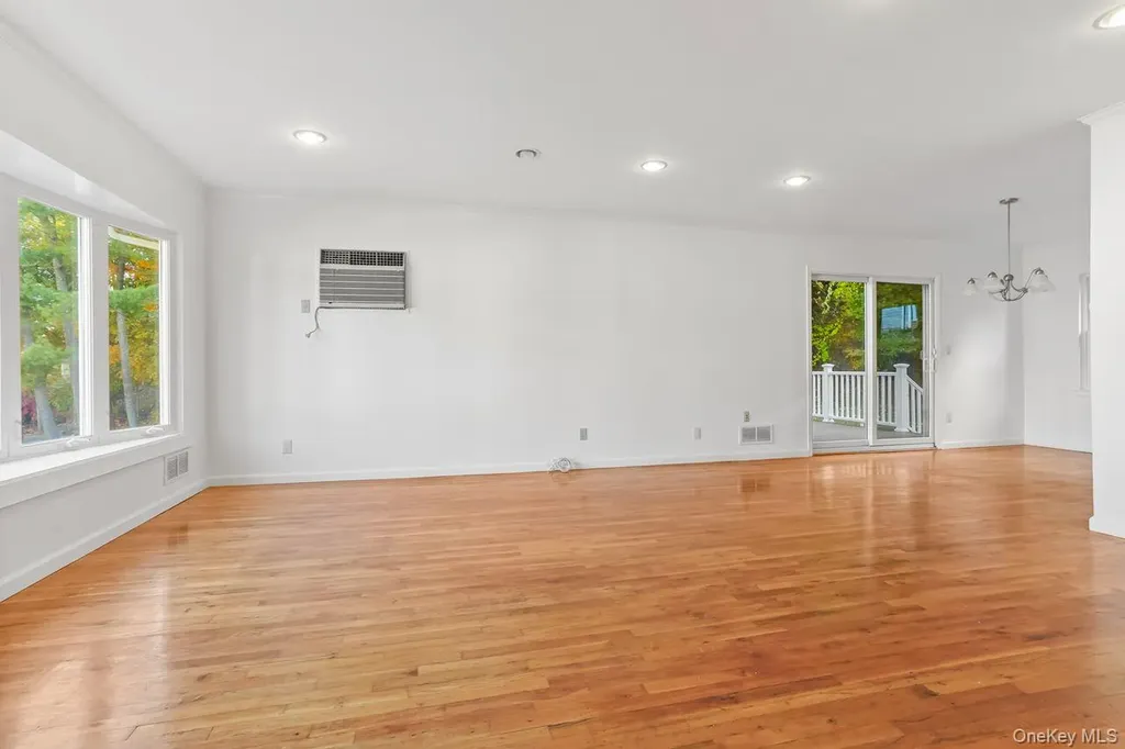 270 Pembrook Drive Yonkers NY 10710