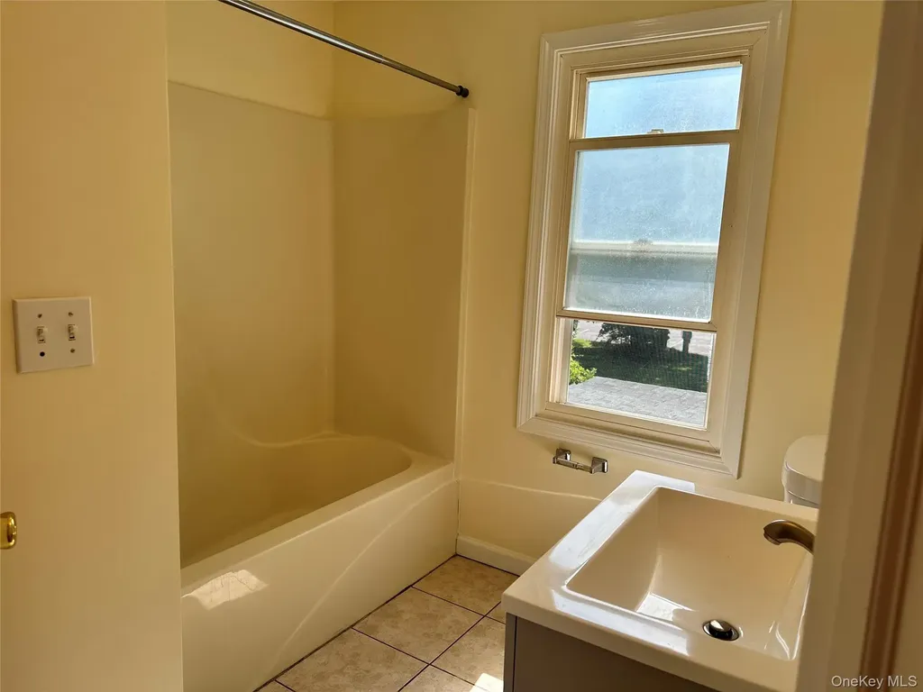 14 Givens Lane Fishkill NY 12524