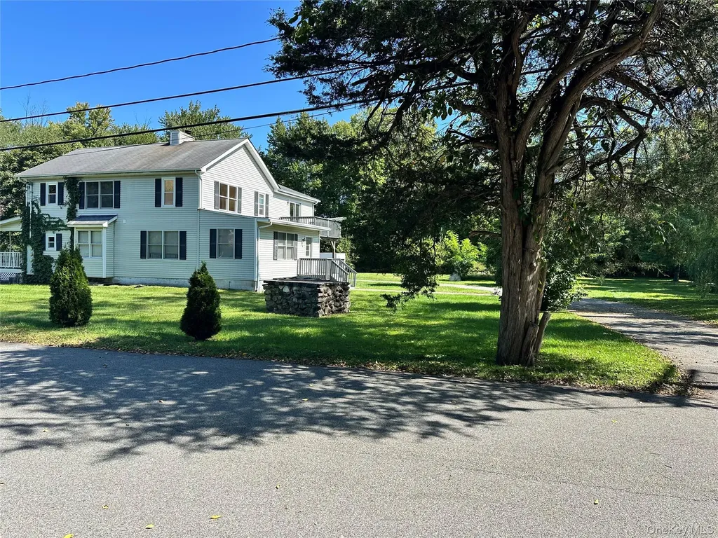 14 Givens Lane Fishkill NY 12524