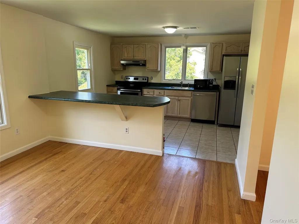 14 Givens Lane Fishkill NY 12524