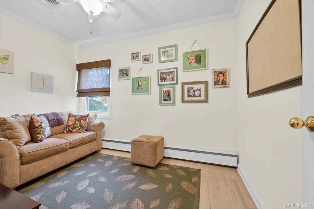 36 Somerset Drive S Great Neck NY 11020