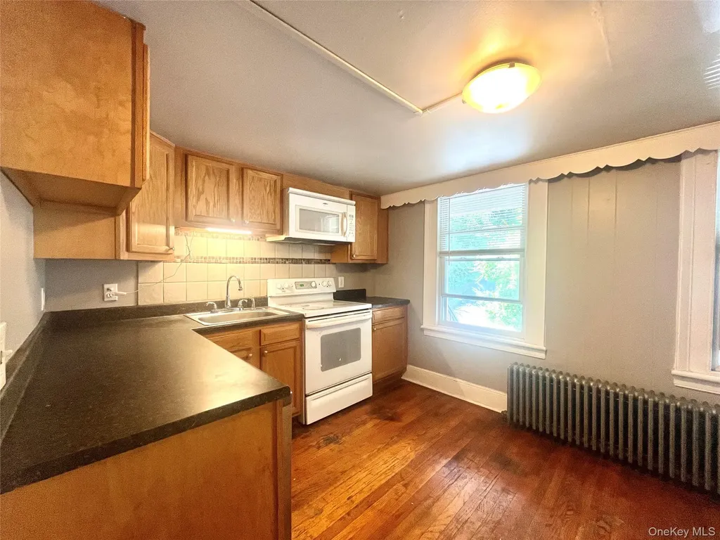 14 Coffey Avenue New Windsor NY 12553