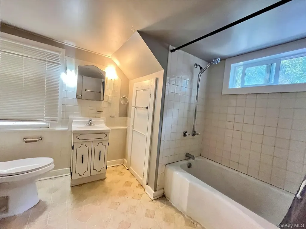 14 Coffey Avenue New Windsor NY 12553