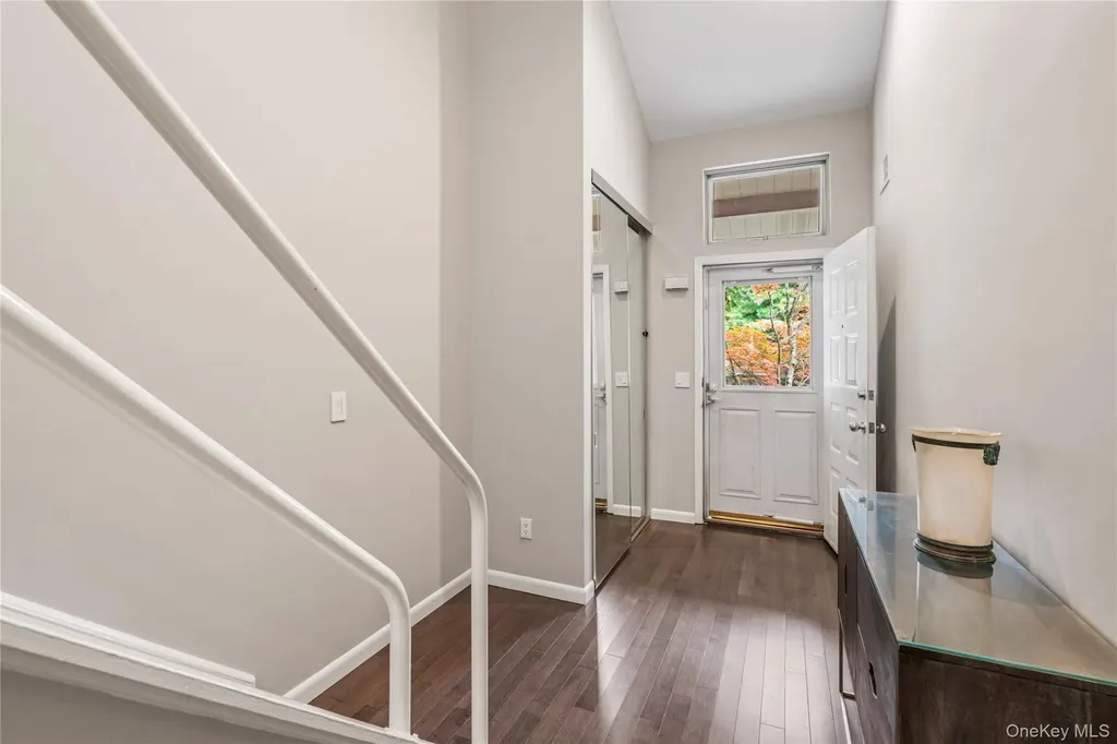 154 Hidden Ridge Drive Syosset NY 11791