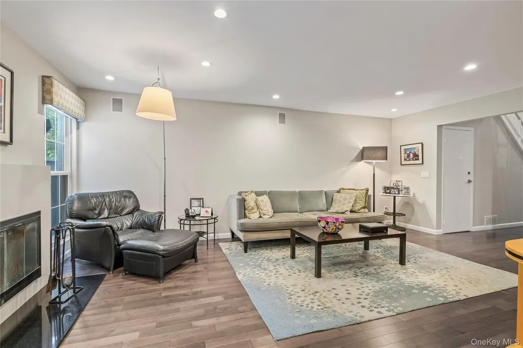 154 Hidden Ridge Drive Syosset NY 11791