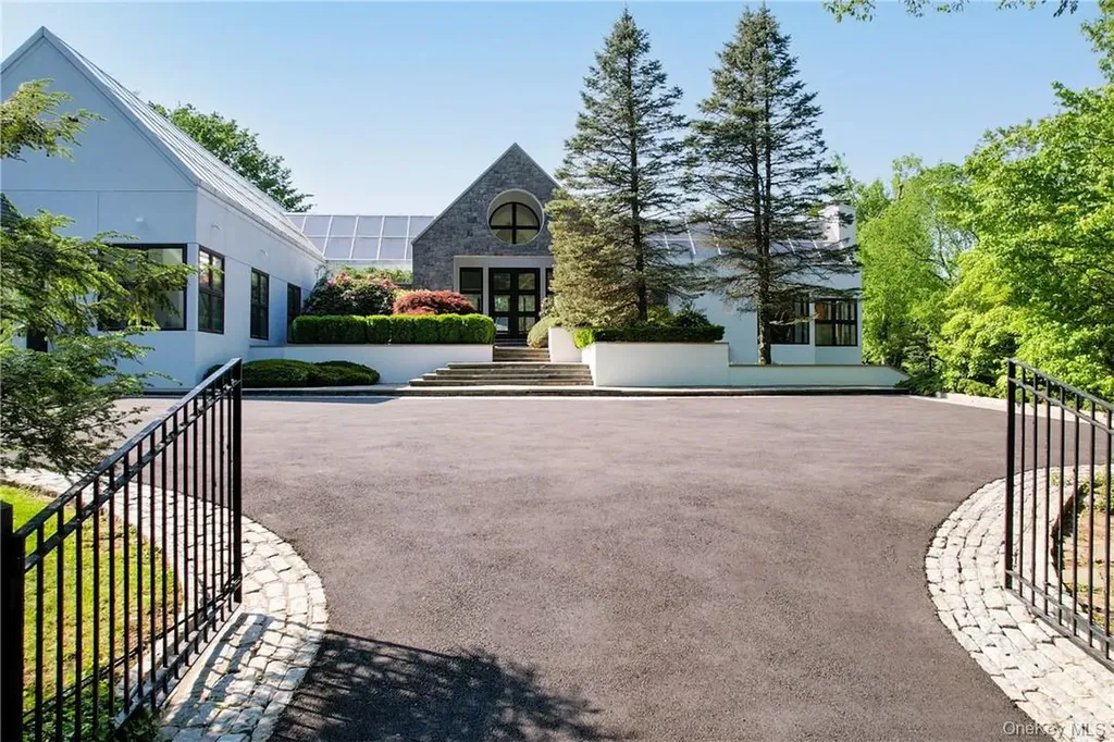40 Polly Park Road Rye NY 10580